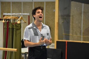 Mit Hauptdarsteller Philipp Büttner hinter den Kulissen vom Musical „Hercules“ - DAS passiert vor der Show! » Hercules Mit Hauptdarsteller Philipp Büttner hinter den Kulissen vom Musical „Hercules“ - DAS passiert vor der Show! » Hercules