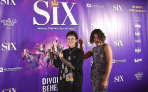 SIX feiert frenetische Deutschland-Premiere in Berlin – The Hype is real! » SIX