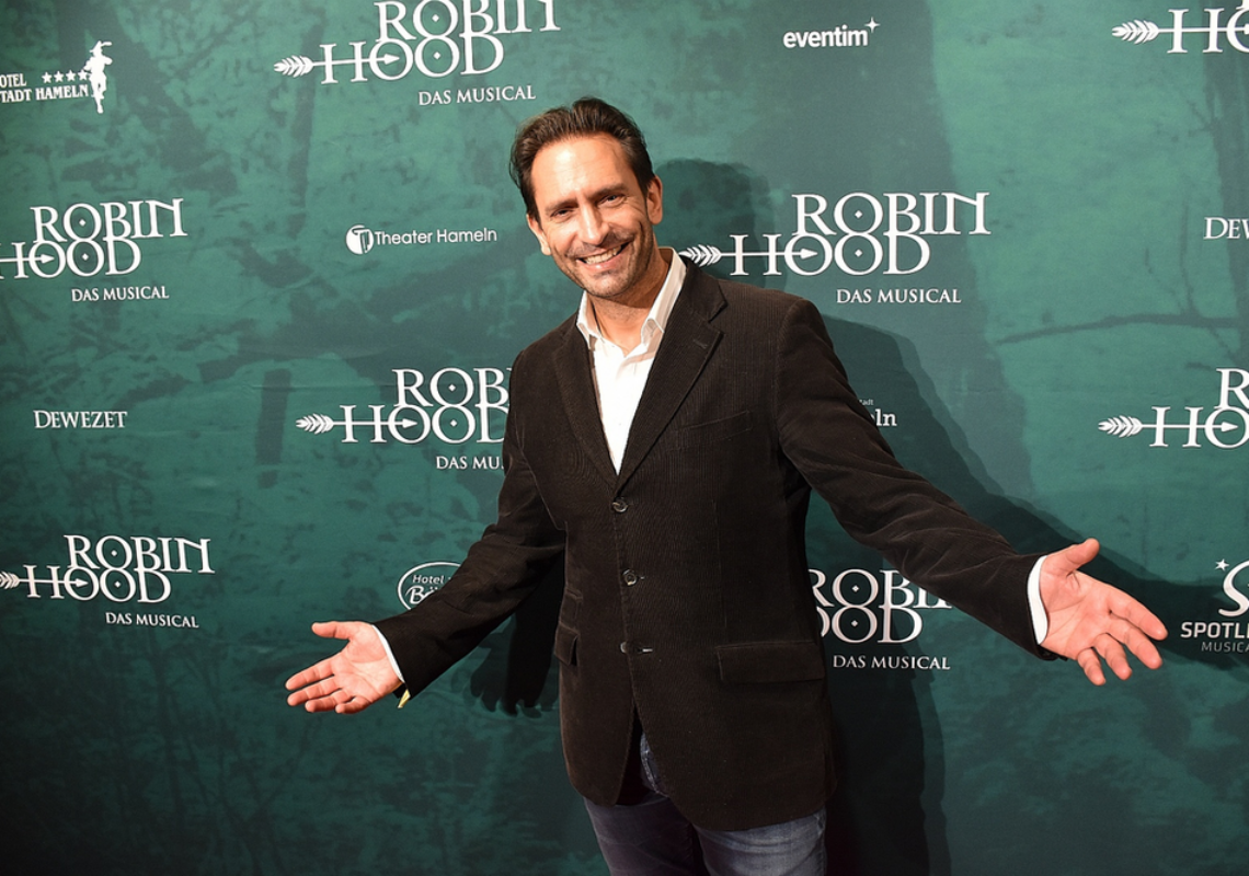 Alexander di Capri spricht über seine Blitz-Zusage für das Musical "Robin Hood"