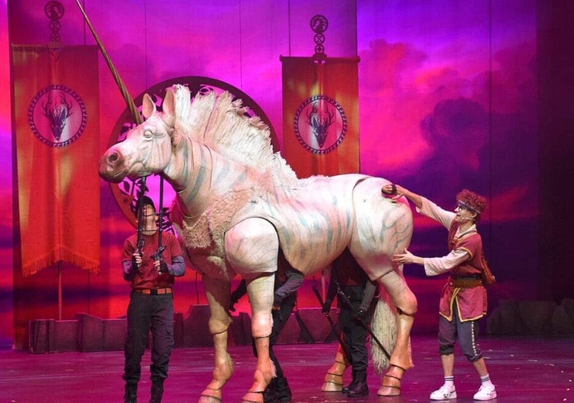 drachen-und-sagenhafte-tierwesen-die-schoensten-fotos-von-der-premiere-in-bremen-(13)