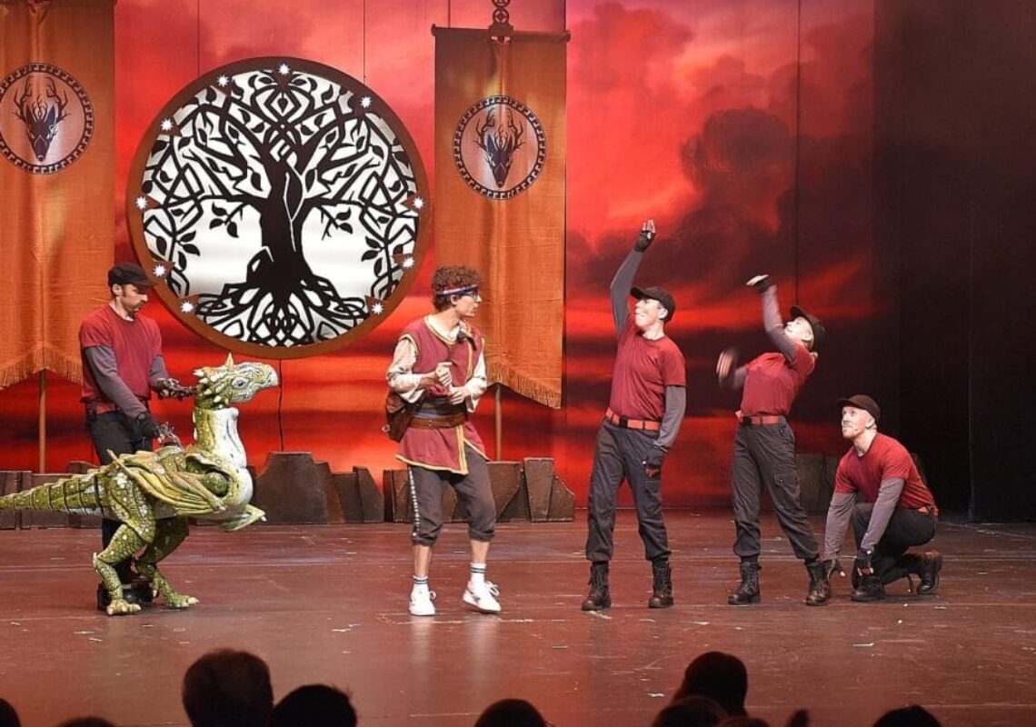 drachen-und-sagenhafte-tierwesen-die-schoensten-fotos-von-der-premiere-in-bremen-(30)