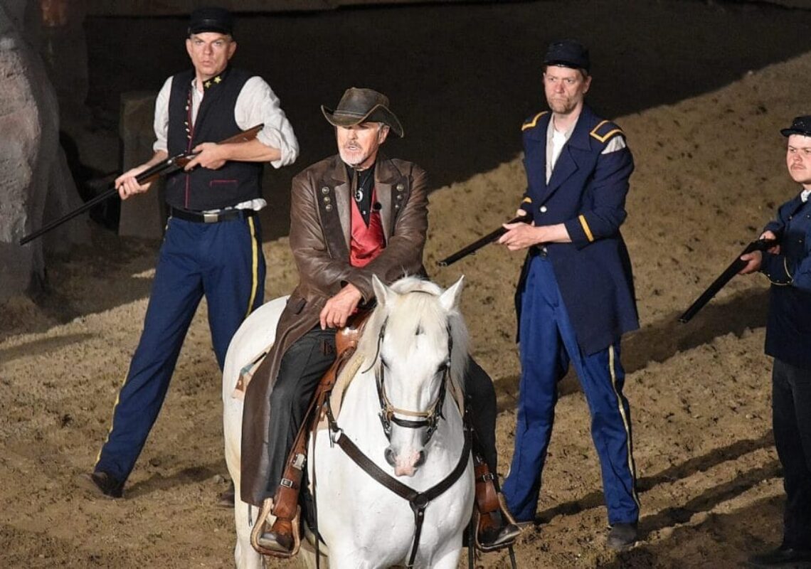 karl-may-spiele-2024-die-schoensten-szenenfotos-aus-winnetou-ii-ribanna-und-old-firehand-(74)