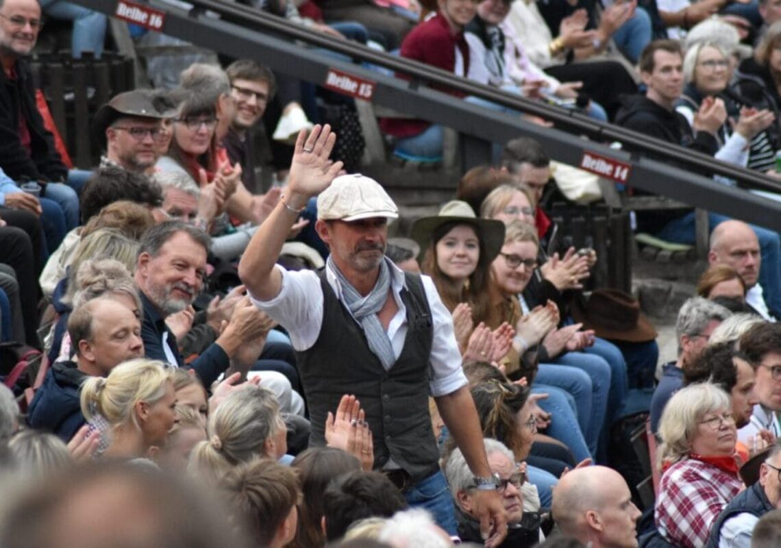 karl-may-spiele-bad-segeberg-2025-die-schoensten-fotos-der-halbblut-premiere-(9)