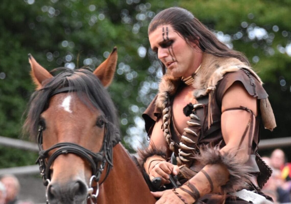 karl-may-spiele-bad-segeberg-winnetou-i-die-schoensten-fotos-der-premiere-(23)