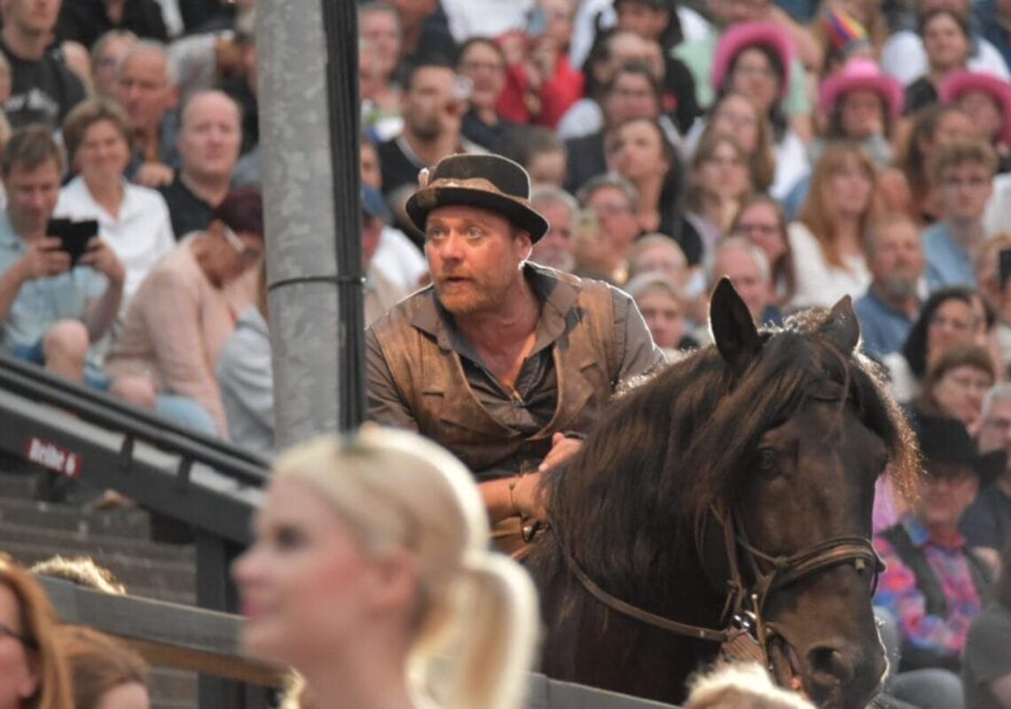 karl-may-spiele-bad-segeberg-winnetou-i-die-schoensten-fotos-der-premiere-(29)