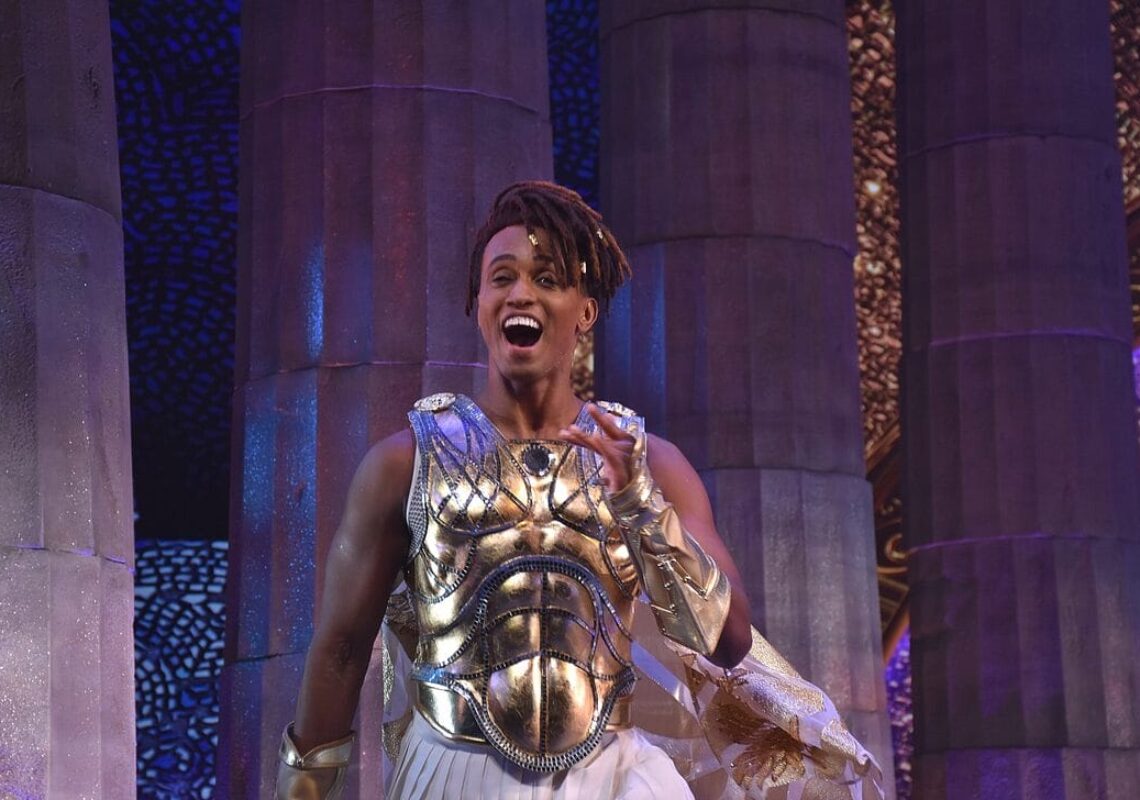 screenshot-2024-06-20-at-22-30-15-rasant-atemberaubend-&-unterhaltsam-hercules-ist-disney's-neuestes-musical-meisterwerk!