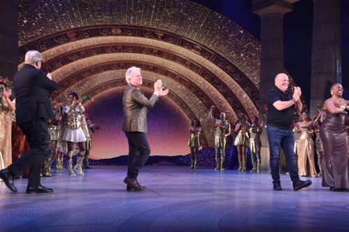 screenshot-2024-06-20-at-22-30-46-rasant-atemberaubend-&-unterhaltsam-hercules-ist-disney's-neuestes-musical-meisterwerk!