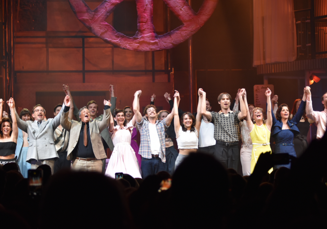 Weltpremiere! Musical „Ku'damm 59“ ist ein schonungslos ehrliches Meisterwerk mit viel Frauenpower!