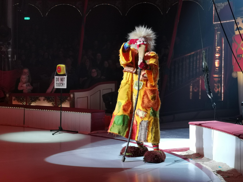 Roncalli's 1. Bremer Weihnachtscircus mit Lili Paul-Roncalli: Sensationell und bezaubernd! &raquo; Roncalli