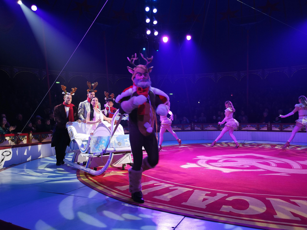 Roncalli's 1. Bremer Weihnachtscircus mit Lili Paul-Roncalli: Sensationell und bezaubernd! &raquo; Roncalli
