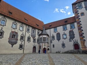 Musical-Perle Füssen: Hier wird viel mehr als das Schloss Neuschwanstein geboten - DAS hat die Stadt zu bieten! » Füssen