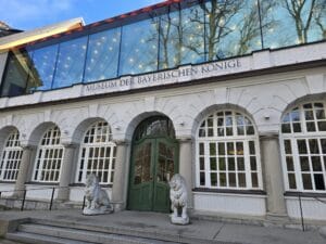 Musical-Perle Füssen: Hier wird viel mehr als das Schloss Neuschwanstein geboten - DAS hat die Stadt zu bieten! » Füssen Musical-Perle Füssen: Hier wird viel mehr als das Schloss Neuschwanstein geboten - DAS hat die Stadt zu bieten! » Füssen